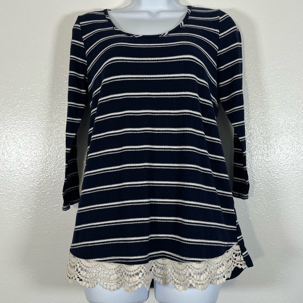 Como Vintage Navy and White Striped Top with Lace Detail SzM